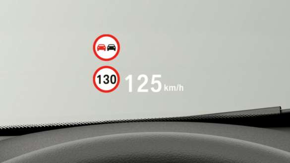 Проекційний дисплей BMW. Проекційний дисплей в 1 серії BMW.