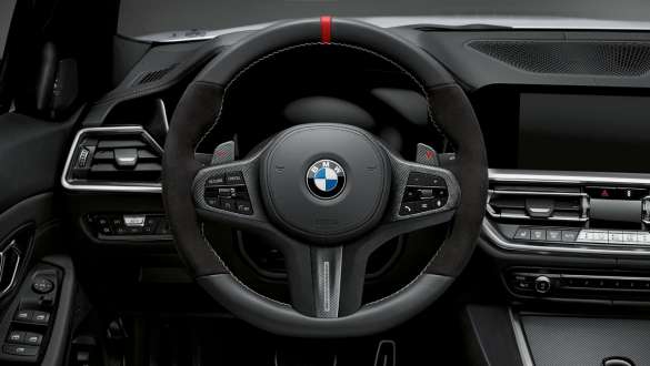 Кермо M Performance на BMW 4 серії Coupé G22 2020 Кермо M Performance на BMW 4 серії Coupe G22 2020 крупним планом