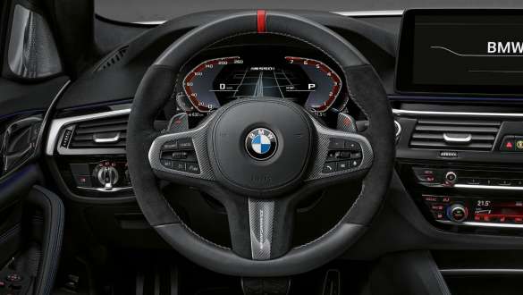 Кермо M Performance у BMW 5 серії Седан G30 Кермо M Performance у BMW 5 серії Седан G30