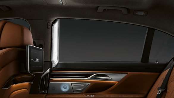 BMW 7 серії Седан: підсвічування Ambient Light BMW 7 серії Седан: підсвічування Ambient Light в інтер'єрі