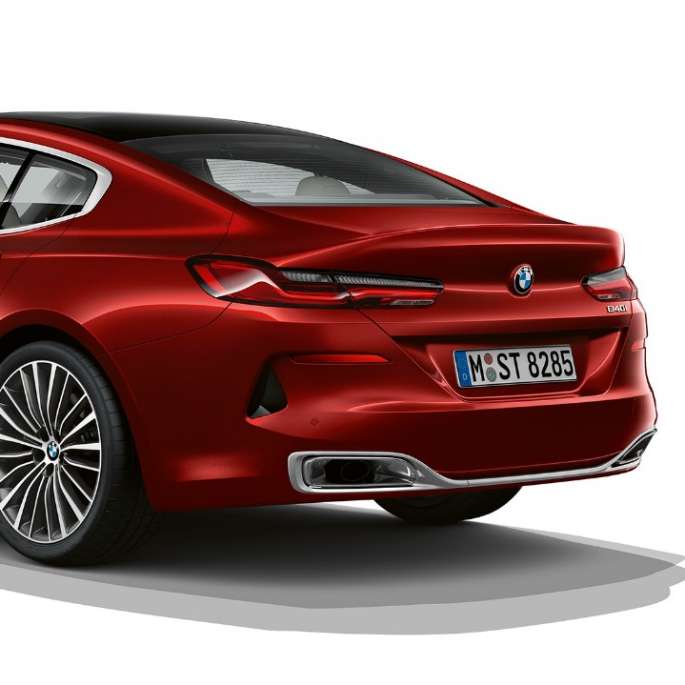 Базова модель вид ззаду з поворотом в три чверті BMW 8 серії Gran Coupé, базова модель вид ззаду з поворотом в три чверті
