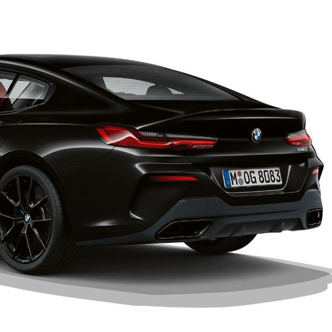 Пакет M Sport вид ззаду з поворотом в три чверті BMW 8 серії Gran Coupé, пакет M Sport вид ззаду з поворотом в три чверті