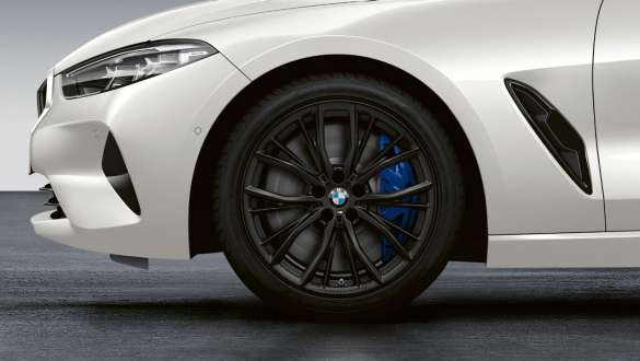 19-дюймові ковані диски M Performance Double-spoke 786 M у матовому кольорі Jet Black на BMW 8 серії Gran Coupe G16 LCI Facelift 2022 19-дюймові ковані диски M Performance Double-spoke 786 M у матовому кольорі Jet Black на BMW 8 серії Gran Coupe G16 LCI Facelift 2022