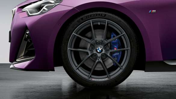 19-дюймові легкосплавні Y-образні диски M Performance 898 M в кольорі Frozen Gunmetal Grey BMW 2 серії Coupé G42 2021 19-дюймові легкосплавні Y-образні диски M Performance 898 M в кольорі Frozen Gunmetal Grey BMW 2 серії Coupé G42 2021