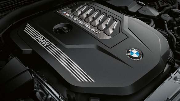 Рядний 6-циліндровий бензиновий двигун BMW TwinPower Turbo BMW M240i xDrive Coupé G42 2021 BMW M240i xDrive Coupé G42 2021 рядний 6-циліндровий бензиновий двигун BMW M TwinPower Turbo крупним планом