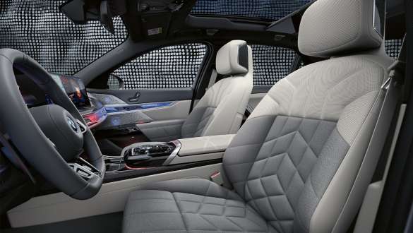 Комбінація BMW Individual шкіри Merino/кашеміру з ексклюзивними елементами BMW M760e xDrive Седан G70 Інтер’єр з комбінацією BMW Individual шкіри Merino/кашеміру з ексклюзивними елементами BMW M760e xDrive Седан G70
