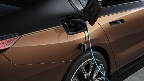 BMW M eDrive BMW i7 M70 xDrive Седан G70 BMW i7 M70 xDrive Седан G70, BMW M eDrive