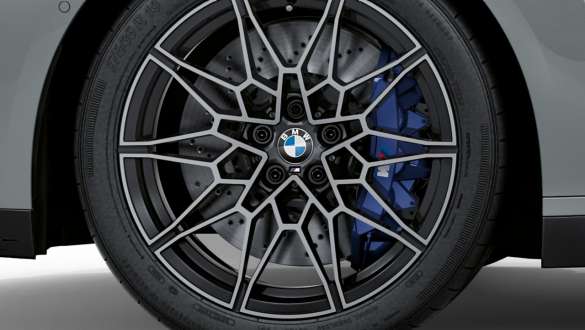 Гальмівна система M Compound BMW M4 Coupé G82 2020 BMW M4 Coupé G82 2020 гальмівна система М Compound зблизька