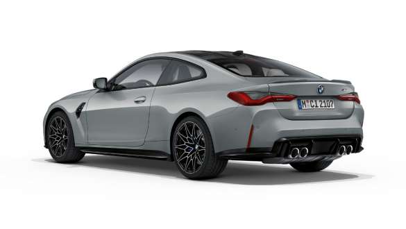 Підвіска M BMW M4 Coupé G82 2020 BMW M4 Coupé G82 2020 підвіска M вид на задні три-четверті