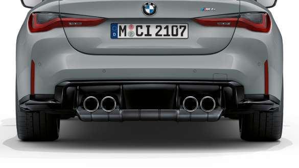 Хромовані насадки на вихлопні труби BMW M4 Coupé G82 2020 BMW M4 Coupé G82 2020, хромовані насадки на вихлопні труби крупним планом