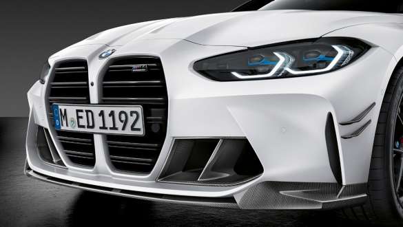 Карбоновий передній сплітер M Performance на BMW M4 Coupé G82 2020 BMW M4 Coupé G82 2020 карбоновий передній сплітер M Performance крупним планом