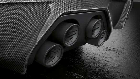 Глушник M Performance з титану BMW M4 Coupé G82 2020 BMW M4 Coupé G82 21 титановий глушник M Performance зблизька