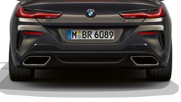 Спортивна вихлопна система М. BMW M850i xDrive Кабріолет з вихлопною системою M Sport.
