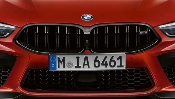 Решітка радіатора М. BMW M8 Competition Кабріолет з решіткою радіатора М.