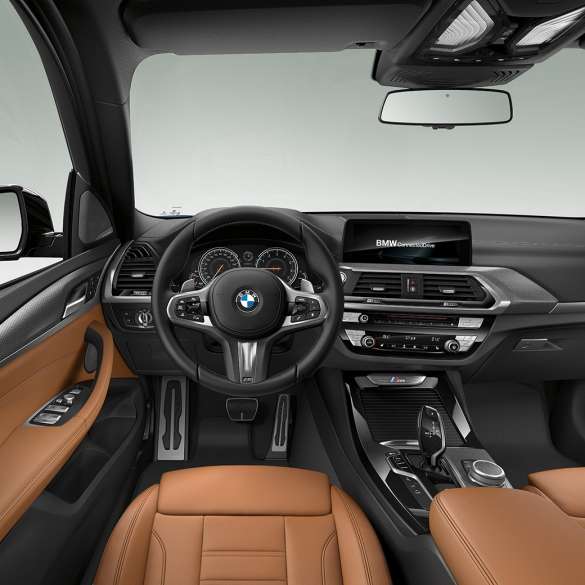 BMW X3 M40i і BMW X3 M40d, кабіна. BMW X3 M40i і BMW X3 M40d, салон, кабіна зі шкіряним рульовим колесом M і сидіннями M Sport.