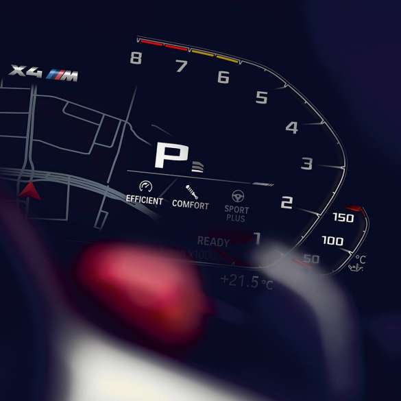 BMW X4 M Competition, лічильник обертів. BMW X4 M Competition, салон, приладова панель з лічильником обертів.