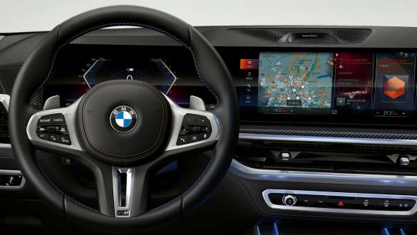 Шкіряне кермо М BMW X7 M60i xDrive G07 LCI Шкіряне кермо М BMW X7 M60i xDrive G07 LCI салон