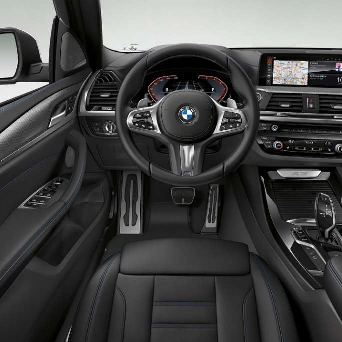 BMW X3 M40i, модель M Sport, салон BMW X3 M40i, модель M Sport, салон