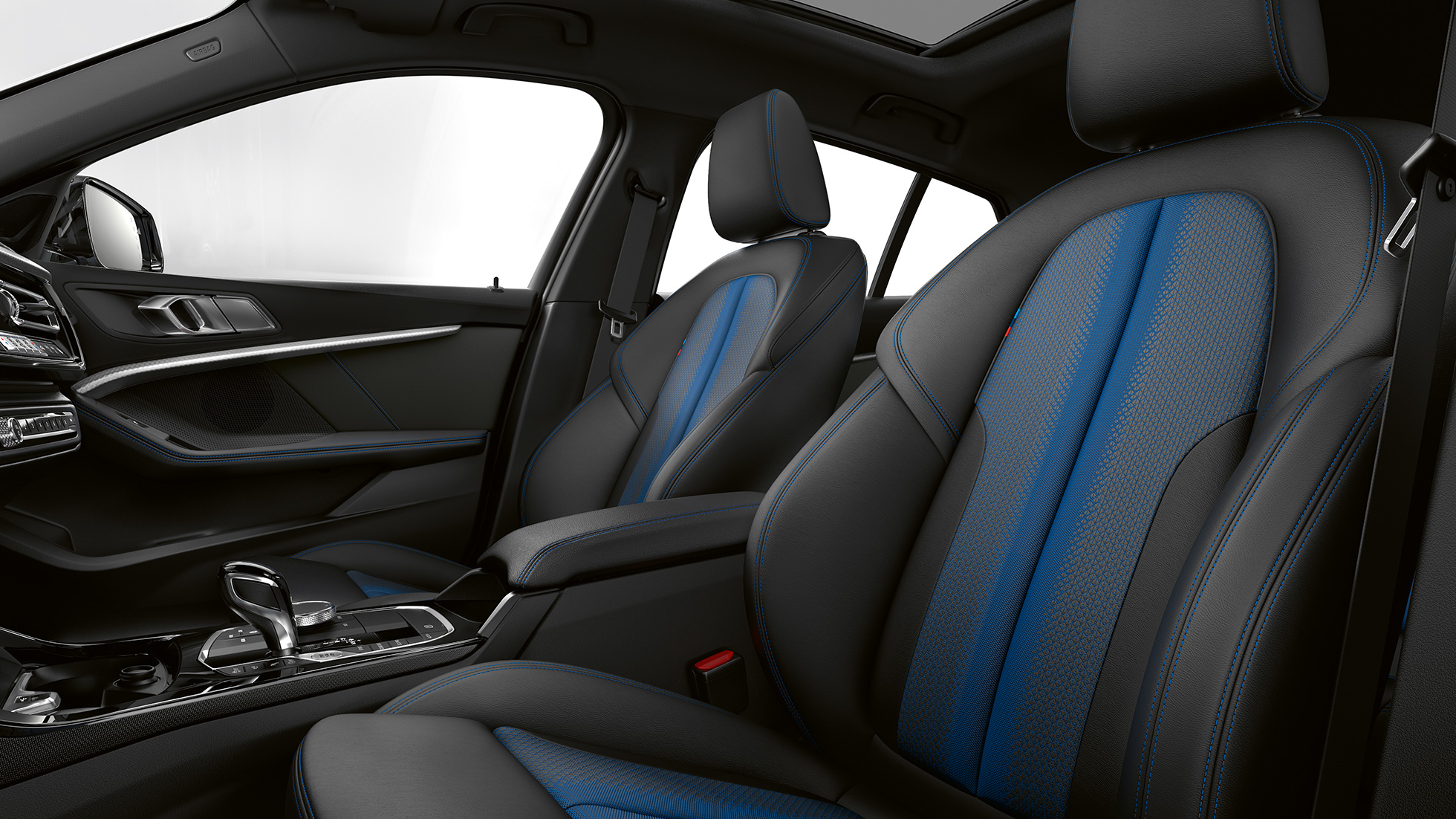 Сидіння M Sport. BMW 1 серії модель M Sport, салон зі спортивними сидіннями M Sport