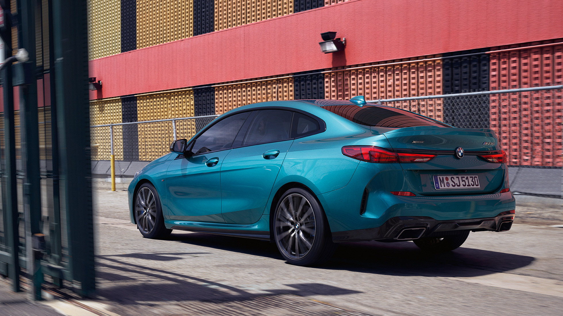 Відео BMW 2 серії Gran Coupé Відео BMW 2 серії Gran Coupé F44 Snapper Rocks Blue металік екстер'єр