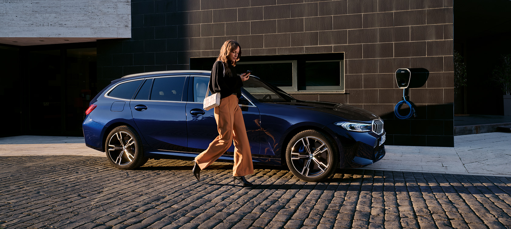 Відео: плагін-гібрид BMW 3 серії Touring LCI G21 Відео: плагін-гібрид BMW 3 серії Touring LCI G21