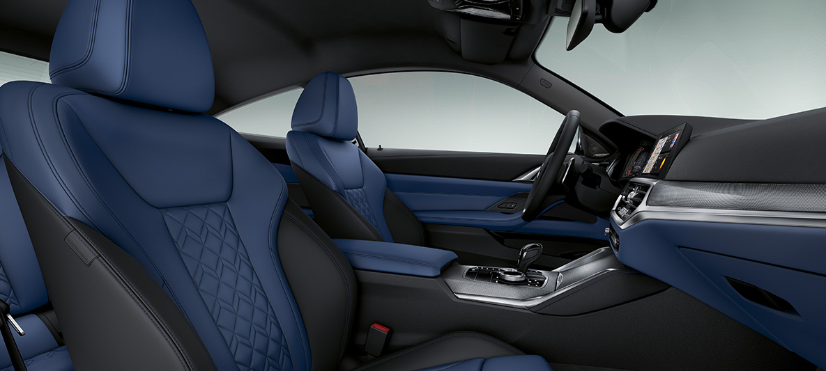 Шкіряна обробка 'Merino' Fjord Blue/Black BMW 4 серії Coupé Individual 2020 G22 салон BMW Individual розширена шкіряна обробка 'Merino' кольору Fjord Blue/Black, BMW 4 серії Coupé Individual G22 2020 салон