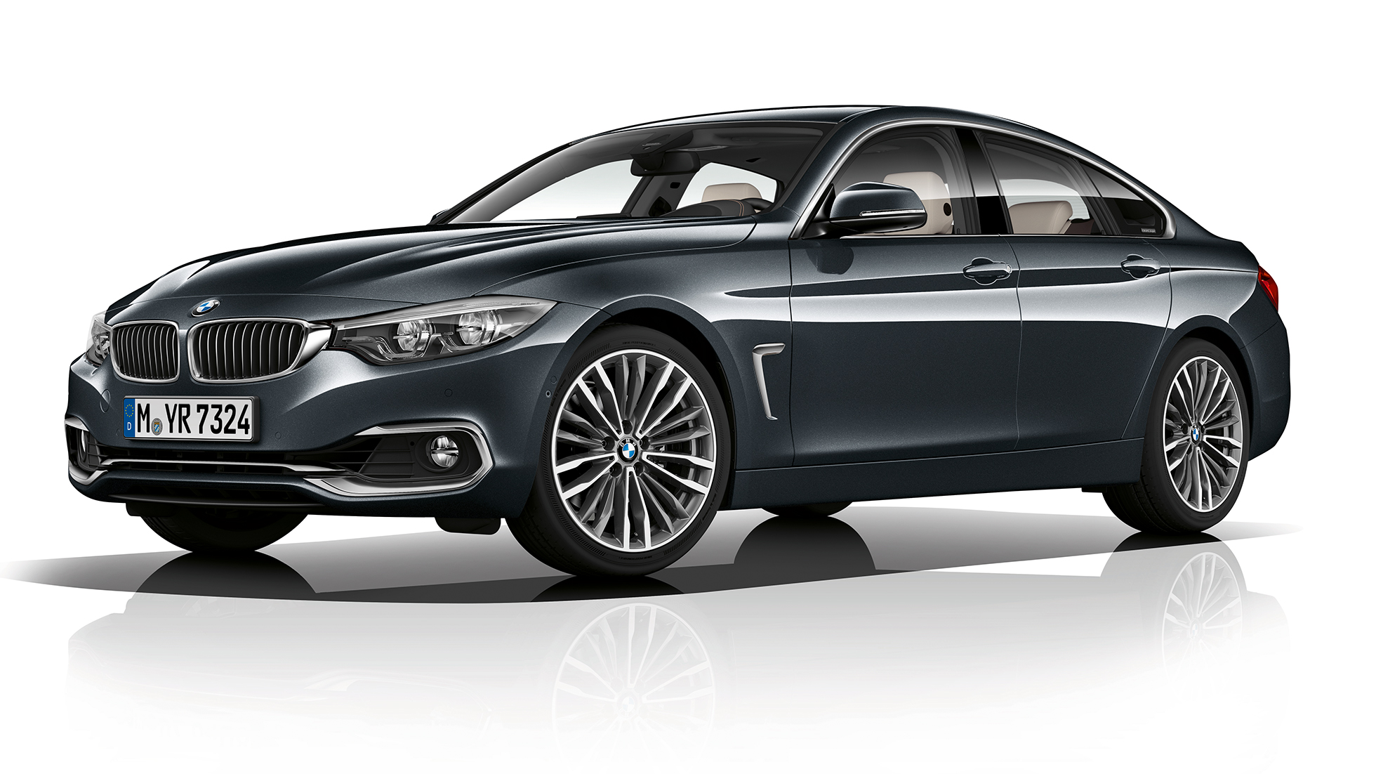 BMW 4 серії Gran Coupé, модель Luxury Line вид спереду з поворотом в три чверті BMW 4 серії Gran Coupé, модель Luxury Line вид спереду з поворотом в три чверті