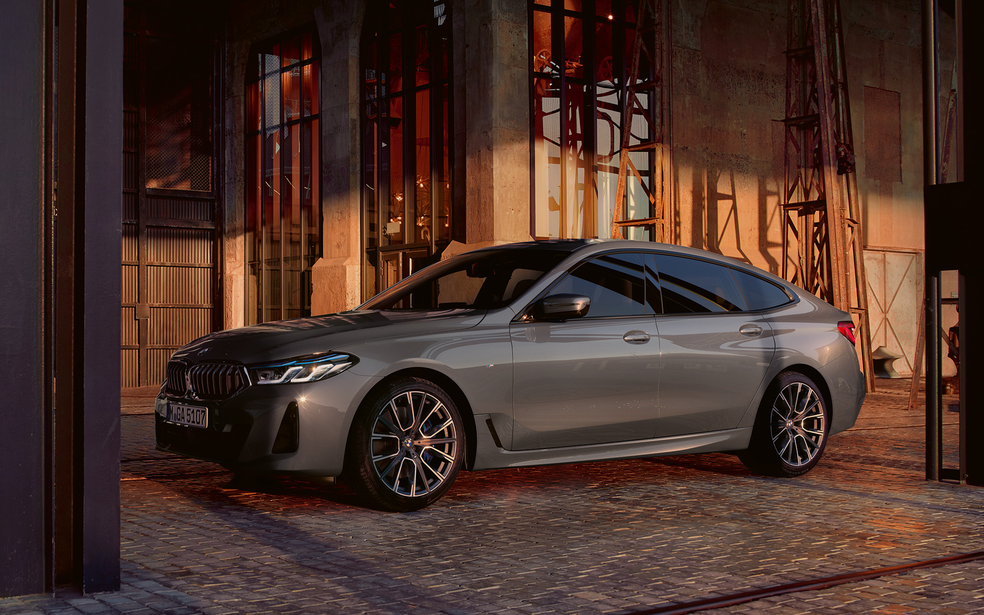 BMW 6 серії Gran Turismo 640i xDrive G32 2020 у кольорі Bernina Grey, вид збоку