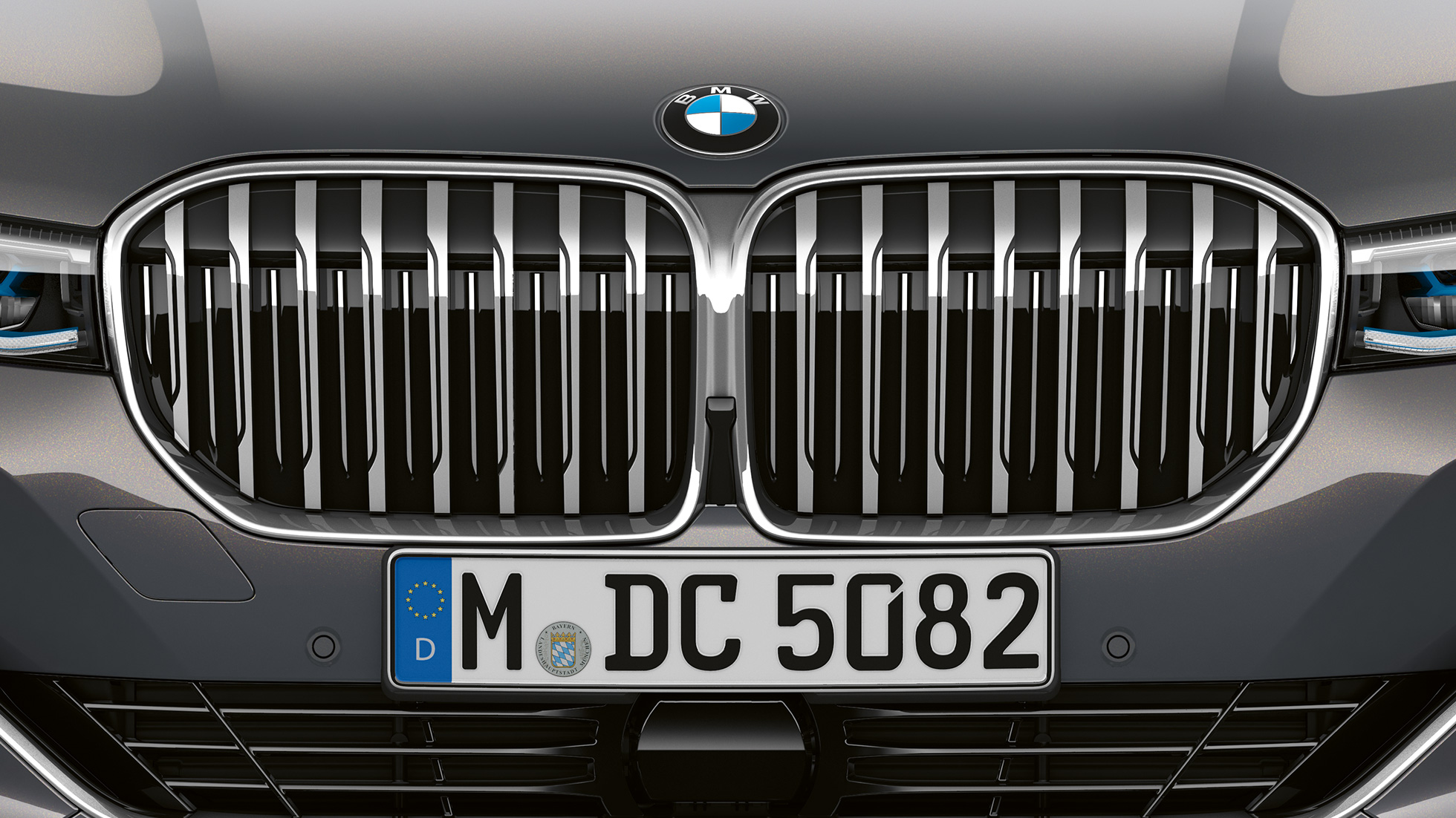 BMW 7 серии Седан с дизайном Pure Excellence: рычаг селектора BMW 7 серії Седан з дизайном Pure Excellence: крупний план решітки радіатора BMW