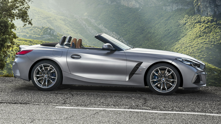 BMW Z4 M40i Roadster G29, вид збоку BMW Z4 M40i Roadster G29, вид збоку