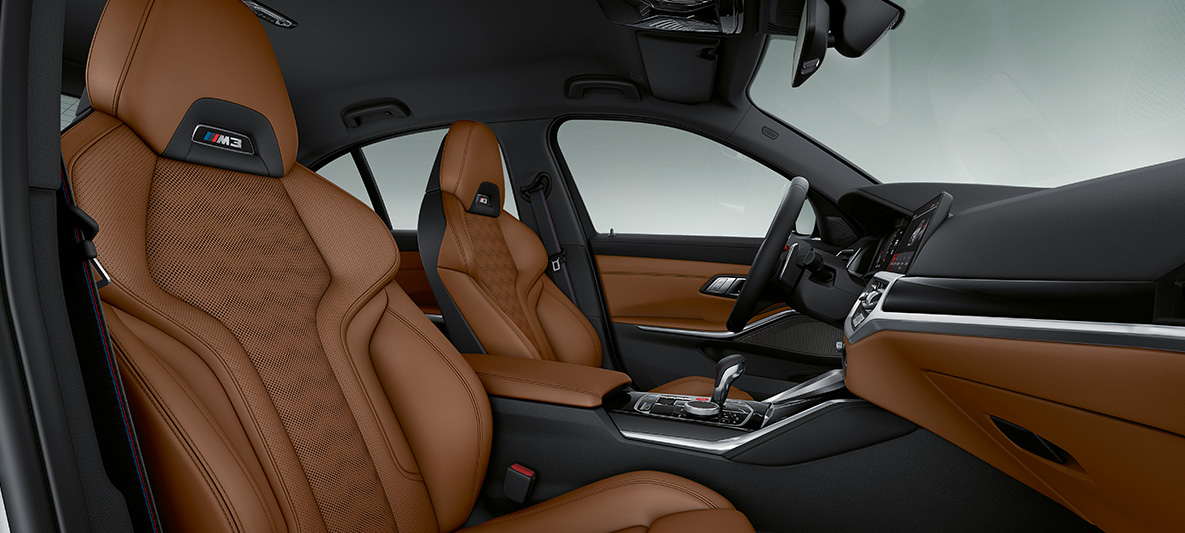 BMW Individual декоративні чорні вставки з дерева BMW M3 Седан G80 2020 інтер’єр BMW Individual декоративні чорні вставки з дерева 'Fineline’ з ефектом срібла з відкритою порою BMW M3 Седан G80 2020 інтер’єр