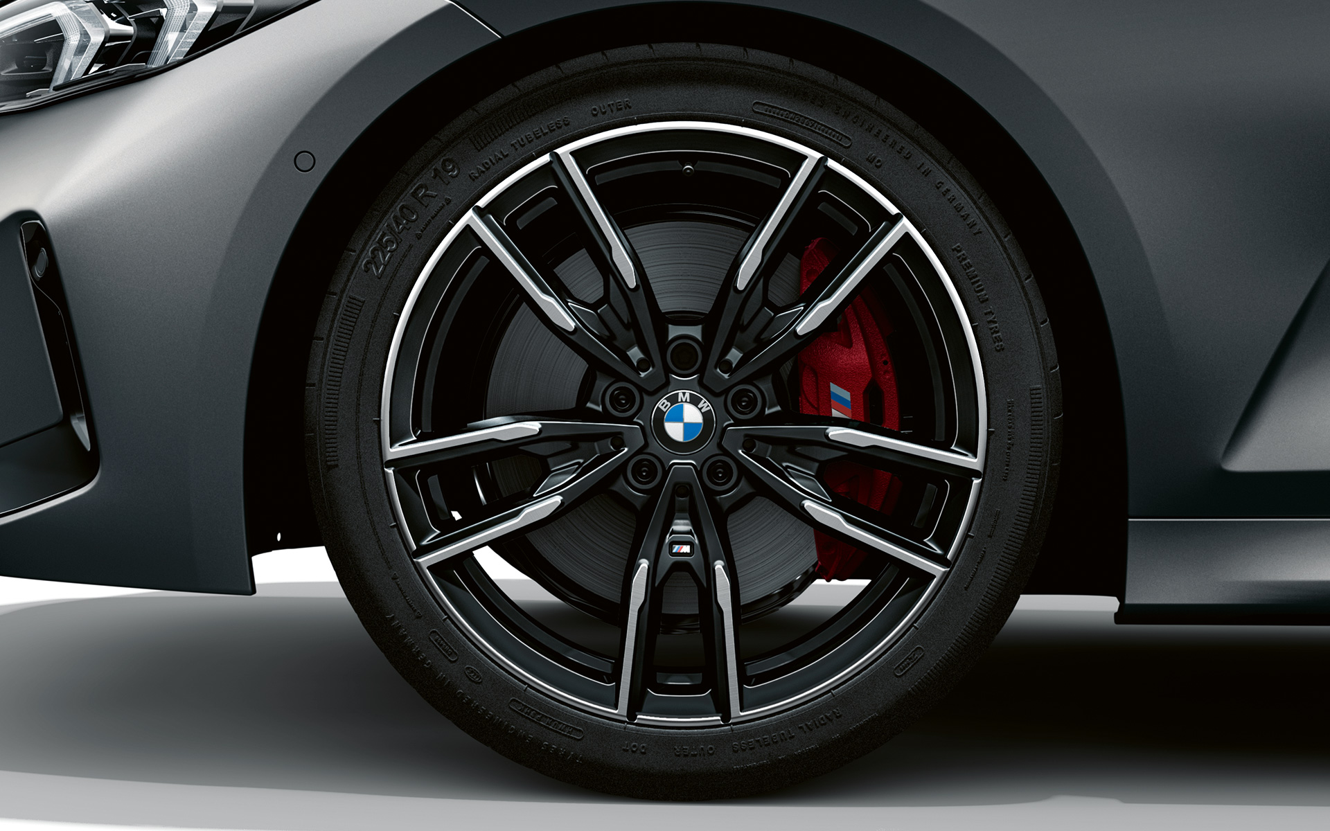 19-дюймові легкосплавні диски M Double-spoke 792 M Bicolour Jet Black BMW M340i xDrive Седан G20 BMW M340i xDrive Седан G20 BMW Individual Frozen Pure Grey metallic, 19-дюймові легкосплавні диски M Double-spoke 792 M Bicolour Jet Black великим планом