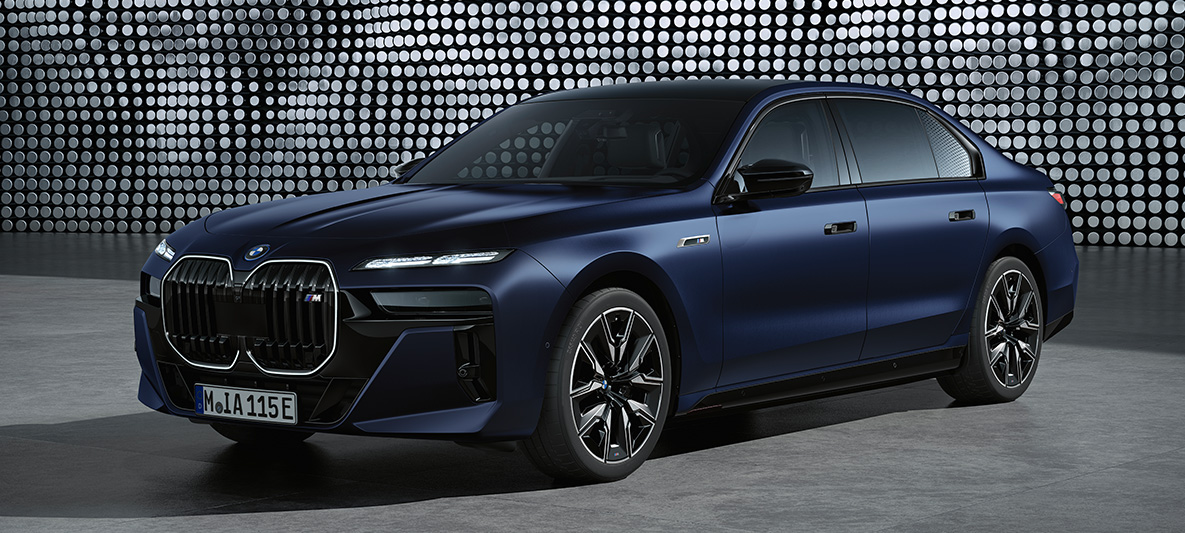 Frozen Tansanite Blue Спеціальне лакофарбове покриття Автомобілі BMW M7 G70 Автомобілі BMW M7 G70 Frozen Tansanite Blue Спеціальне лакофарбове покриття