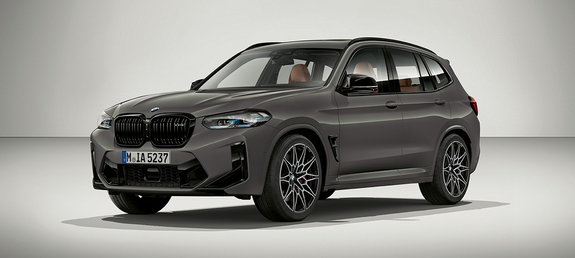 BMW X3 M Individual F97 LCI Facelift 2021 в кольорі Grigo Telesto, вид спереду в три чверті BMW X3 M Individual F97 LCI Facelift 2021 в кольорі Grigo Telesto, вид спереду в три чверті