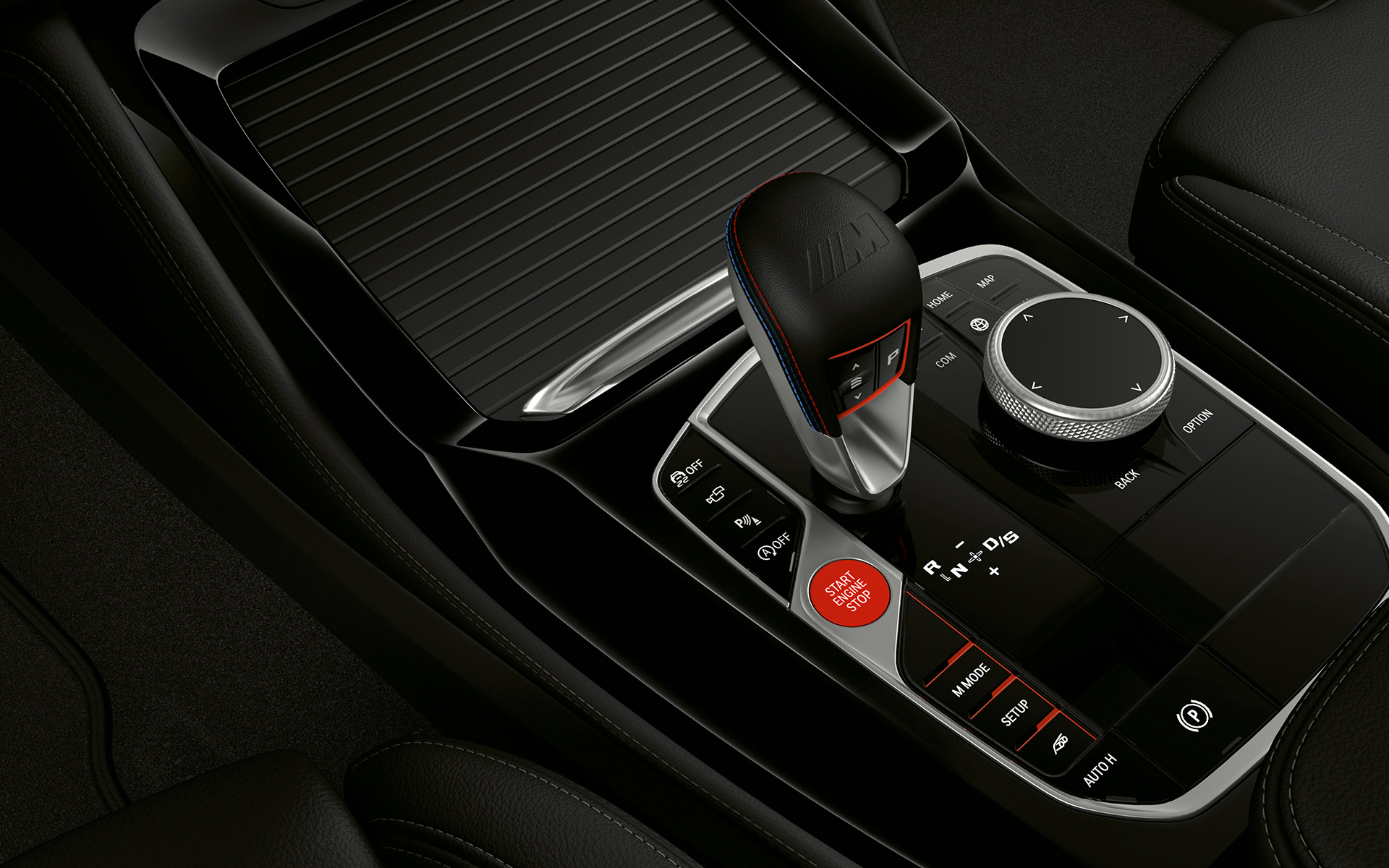 BMW X4 M Competition F98 LCI Facelift 2021, селектор перемикання передач з крупним планом центральної консолі