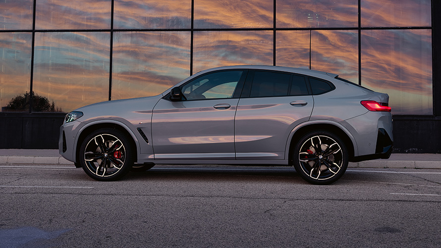 BMW X4 2021 G02 в кольорі Brooklyn Grey металік BMW X4 2021 G02 LCI Facelift в кольорі Brooklyn Grey металік