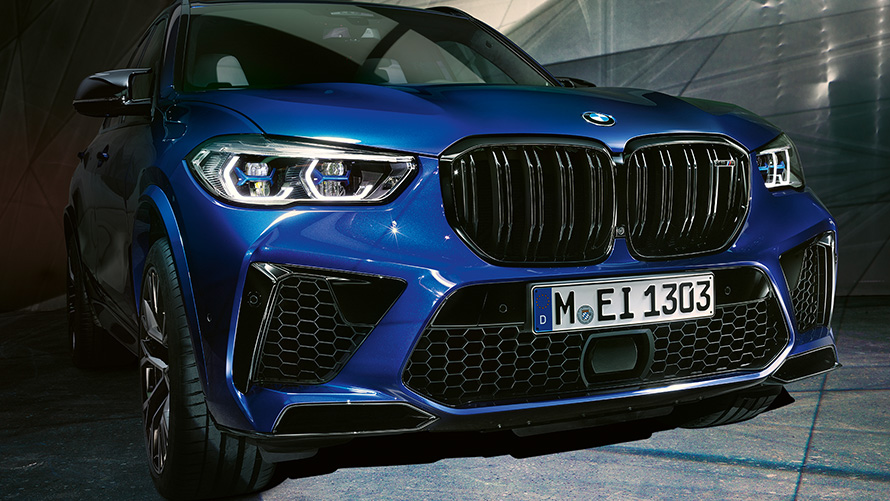 Подвійна решітка радіатора M BMW X5 M Competition F95 2020 SUV Marina Bay Blue металік спереду великим планом