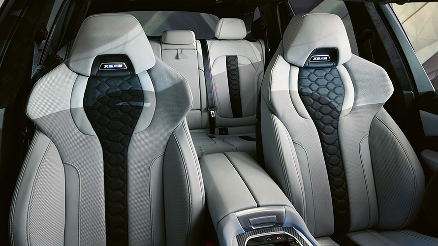 Багатофункціональні сидіння M логотипом «X5 M» з підсвічуванням BMW X5 M Competition F95 2020 SUV салон