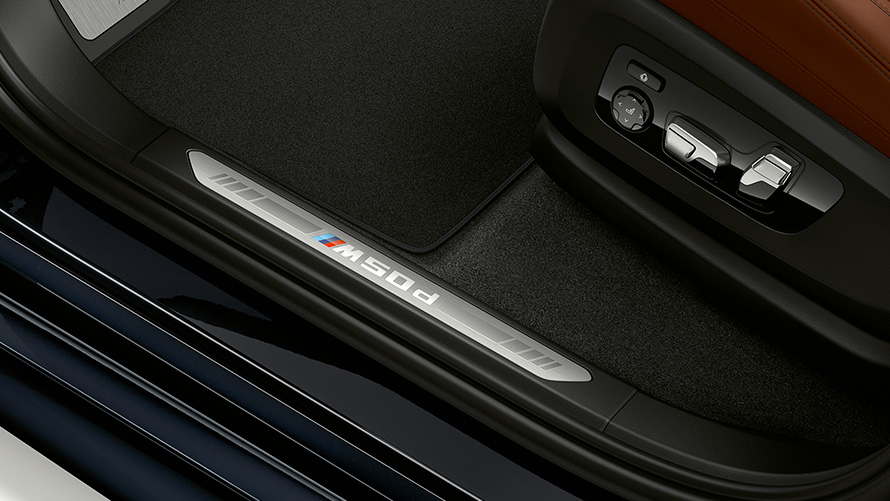 Декоративні накладки на пороги з написом «M» BMW X5 M50d G05 2018 SUV салон