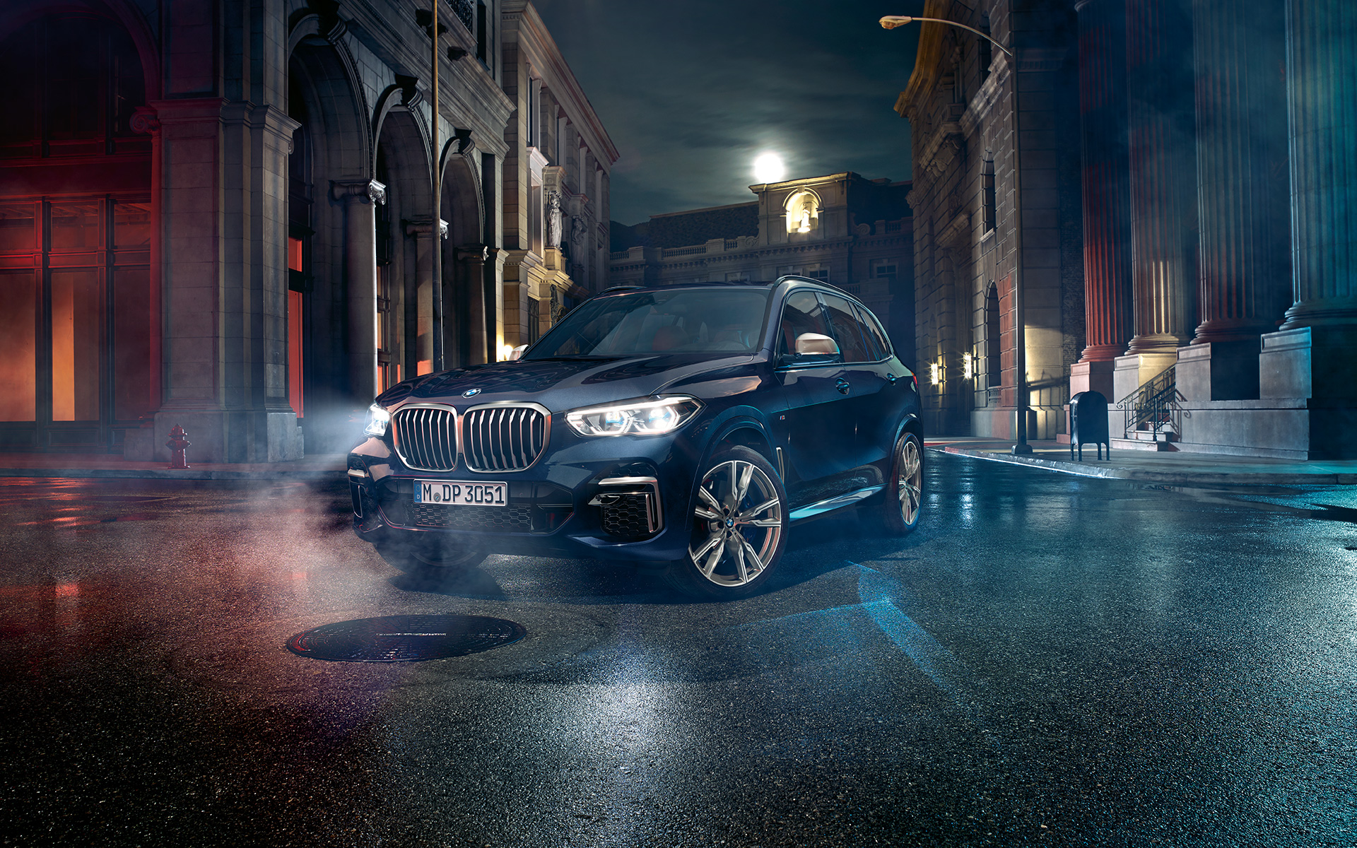 Передні фари з X Laserlight BMW X5 M50i та M50d G05 2018 SUV в кольорі Carbon Black металік вид спереду в три чверті