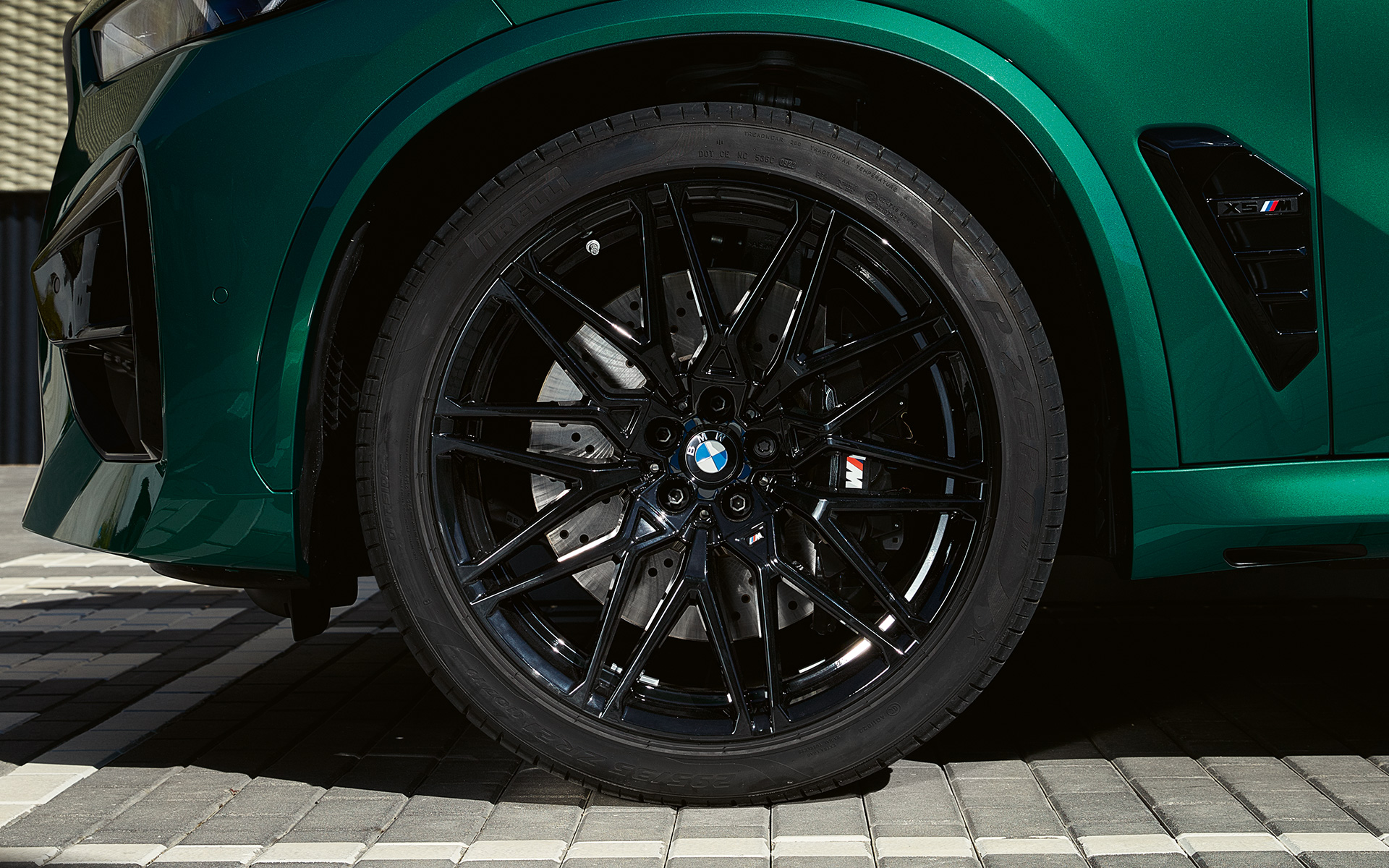 BMW X5 M Competition F95 2023 21/22-дюймові легкосплавні диски М star spoke 818 M чорні