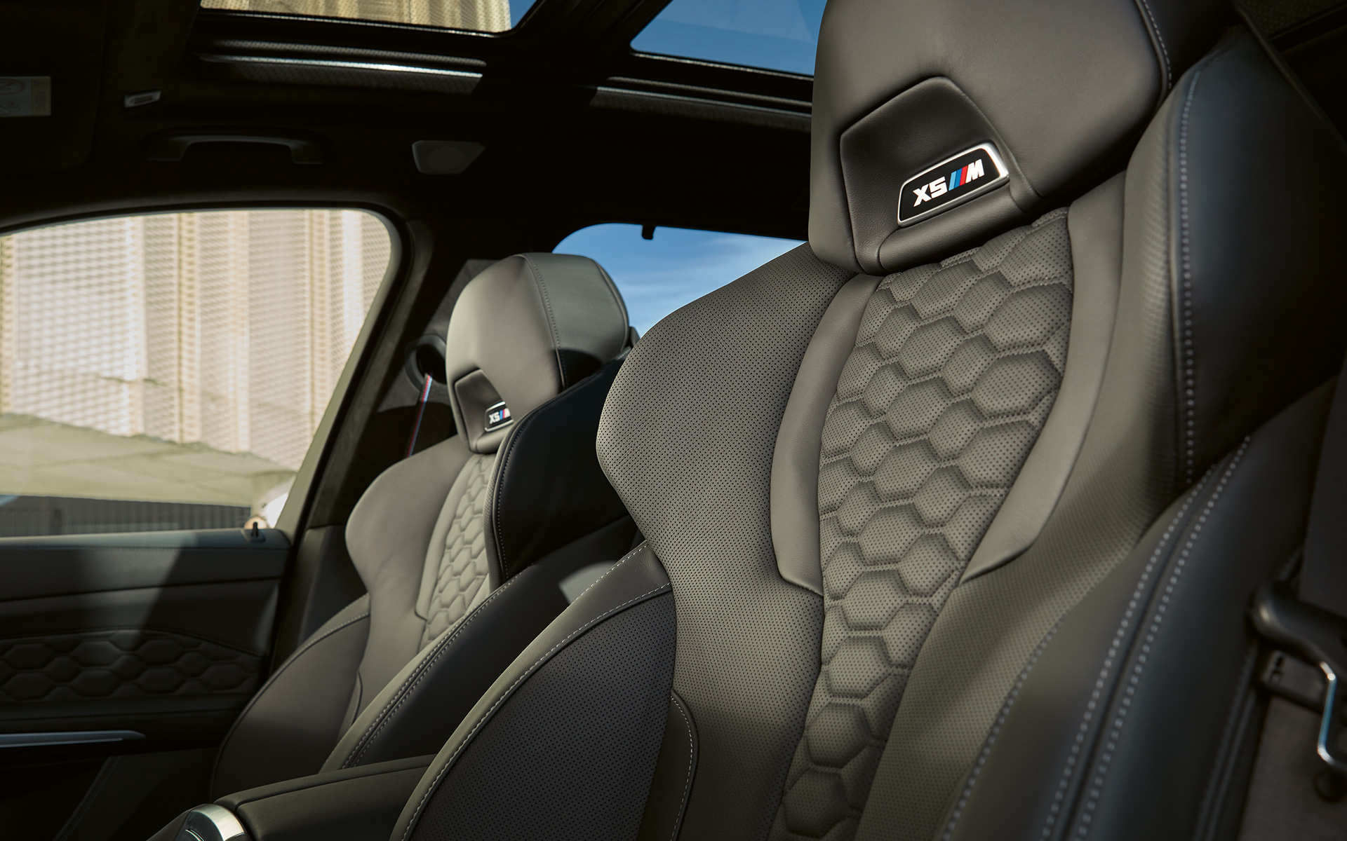 BMW X5 M Competition F95 2023 Багатофункціональні сидіння M