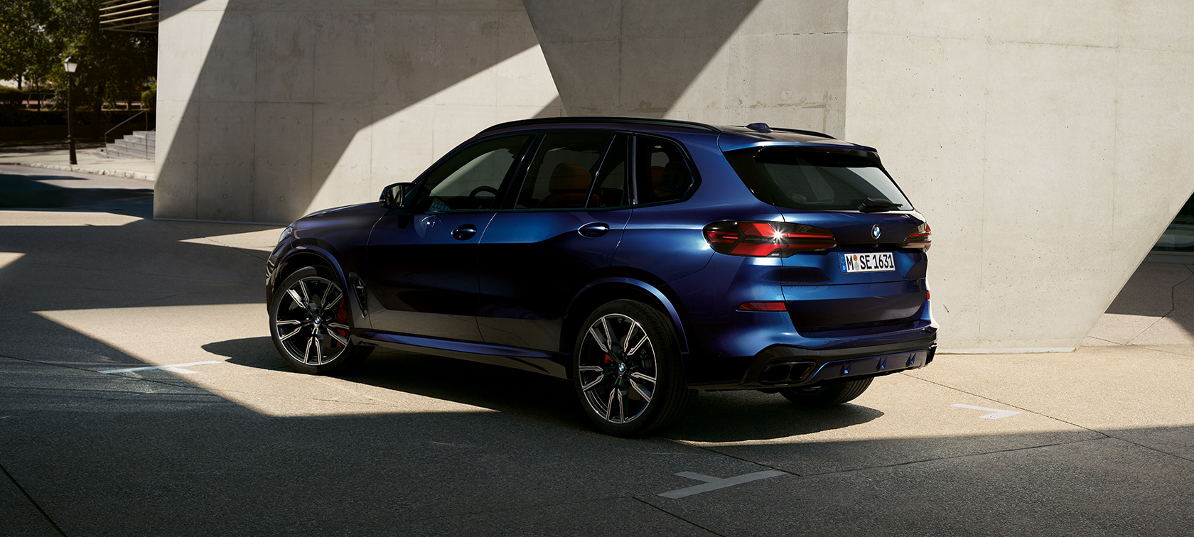 BMW X5 M60i xDrive (G05) 2023 Основні характеристики продукту