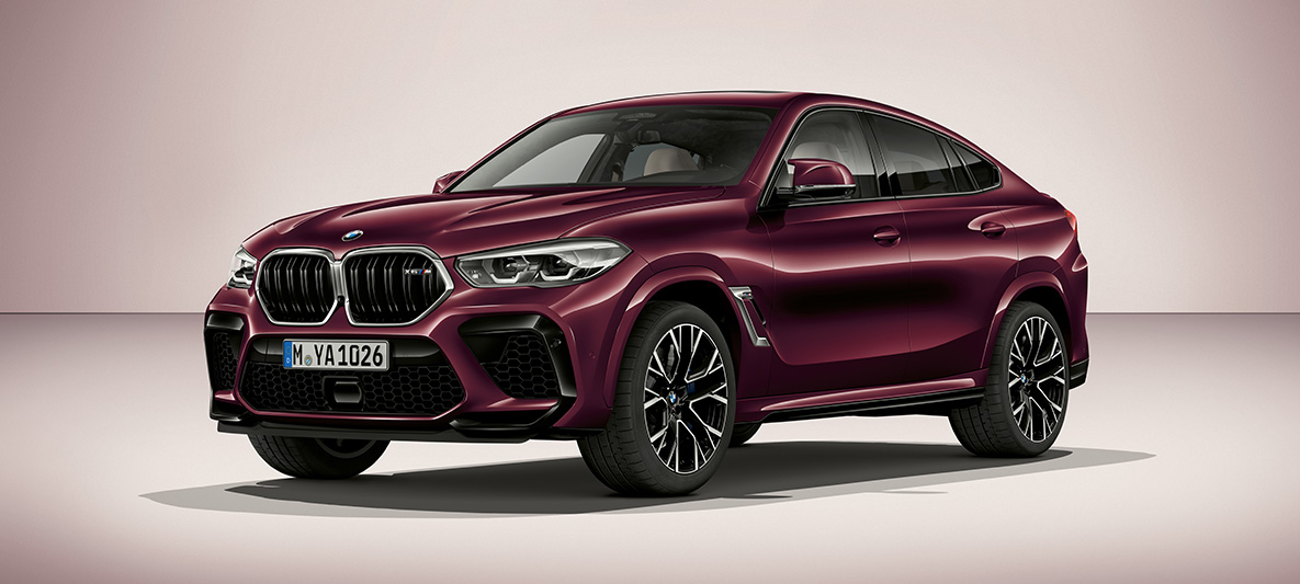 BMW X6 M in BMW Individual Ametrin metallic BMW X6 M F96 SUV 2020 BMW Individual Ametrin металік вид збоку з поворотом в три чверті