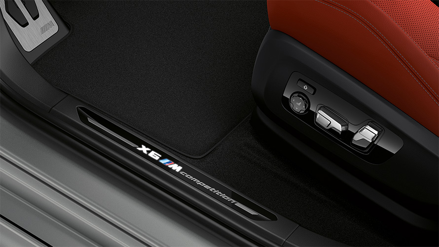 BMW X6 M Competition F96 2023 Накладки на пороги з підсвічуванням