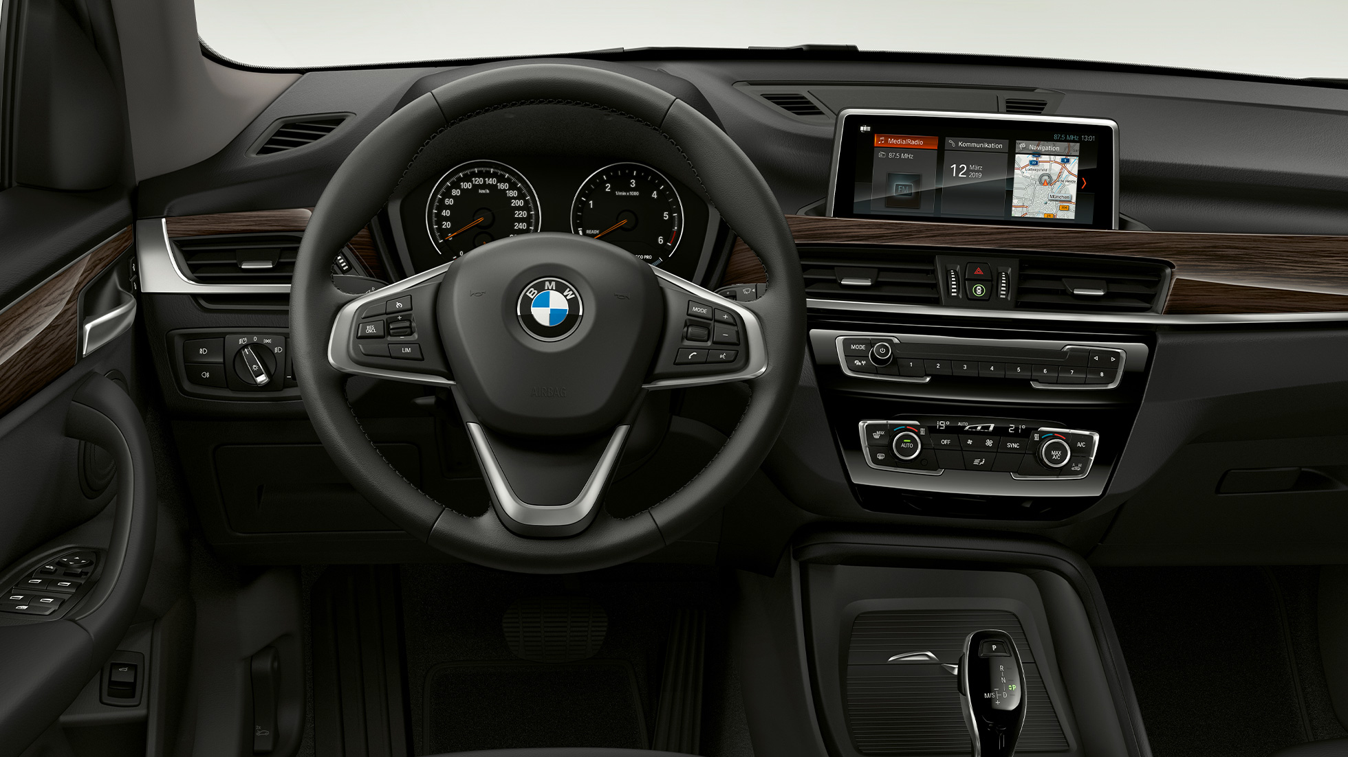 BMW X1, модель Advantage, салон BMW X1, модель Advantage, салон с кабиной