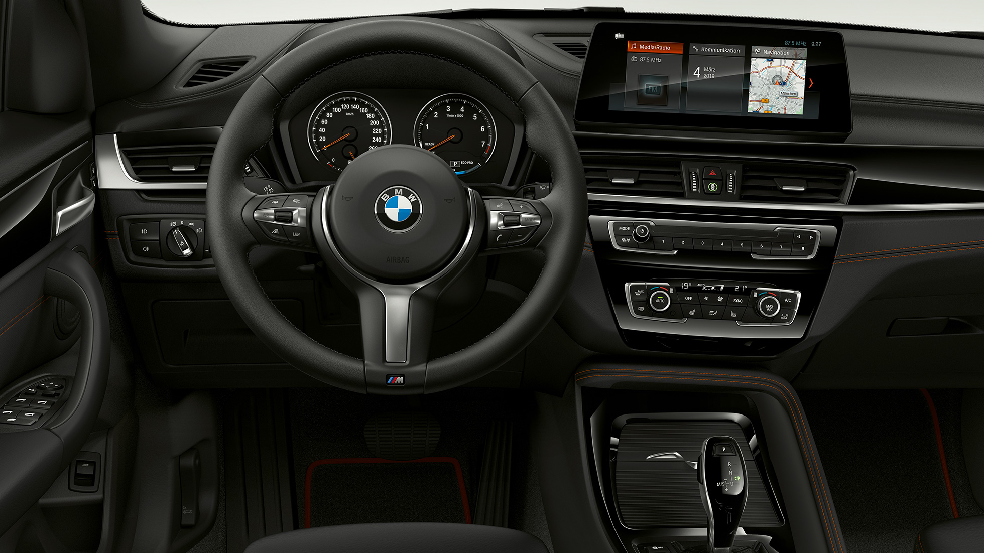 BMW X1, модель Sport Line, салон BMW X1, модель Sport Line, салон с кабиной