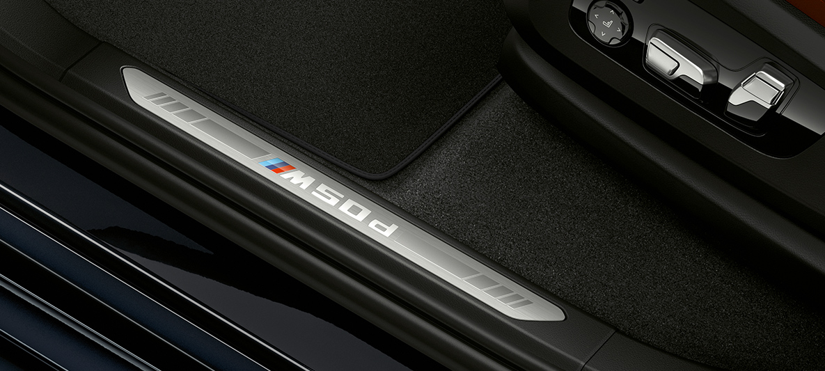 Приладова панель BMW X5 M50d Детальний знімок приладової панелі BMW X5 M50d