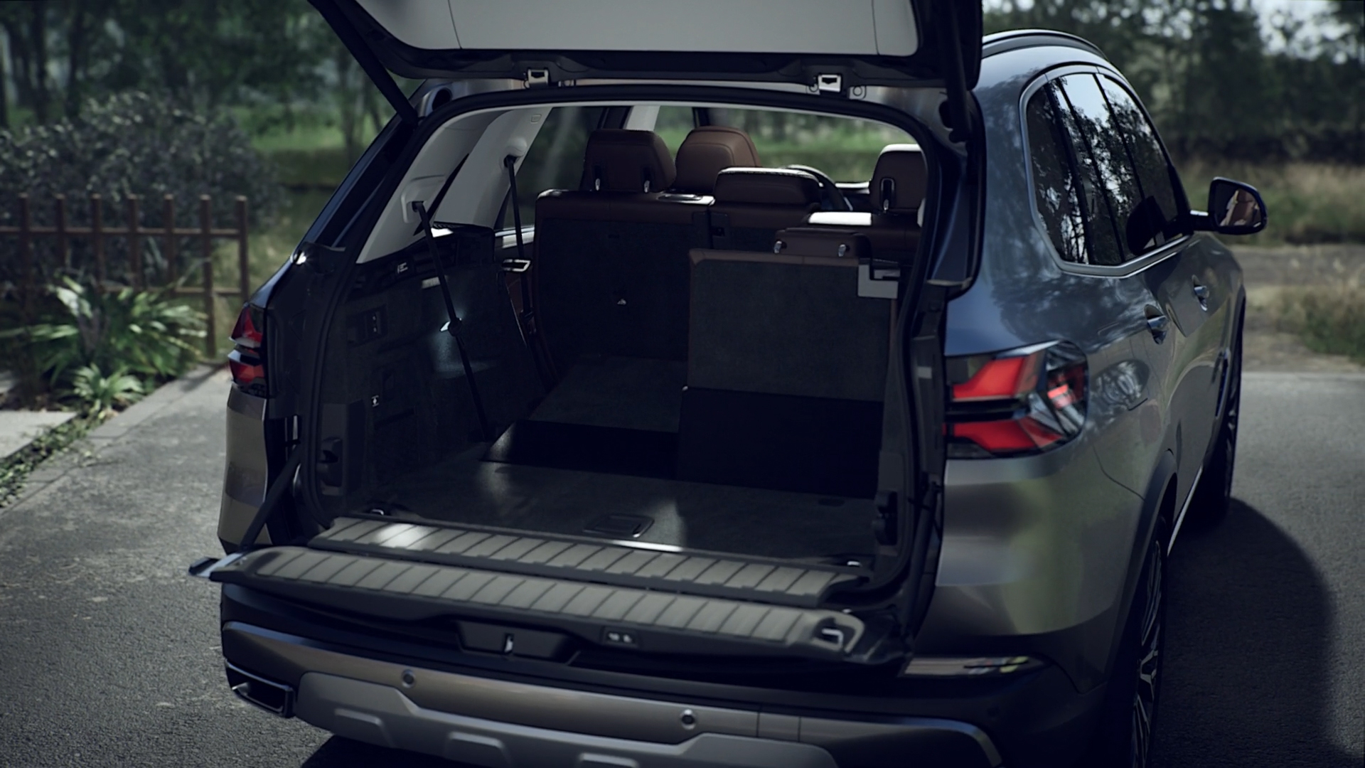Відео місткість BMW X5 G05 LCI BMW X5 G05 LCI Відео, місткість
