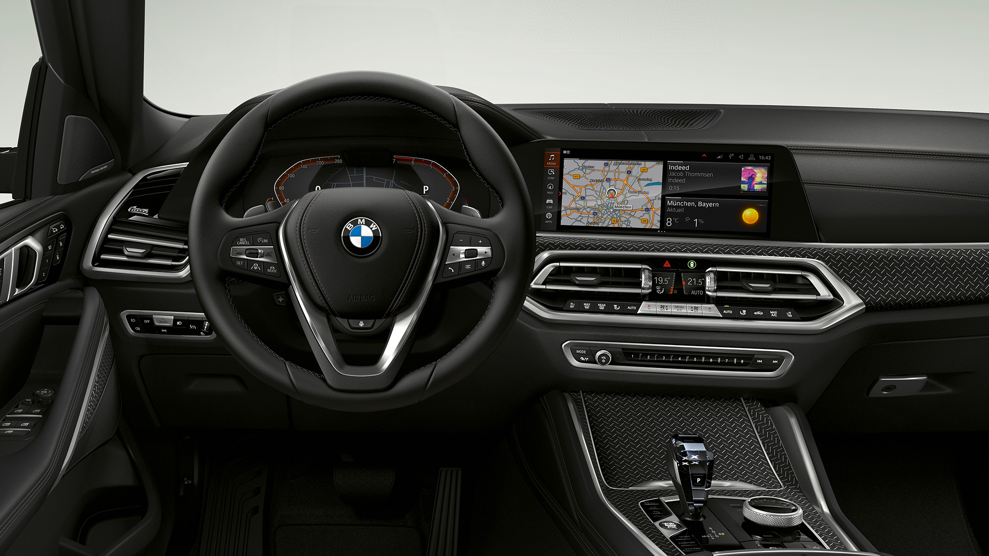 Салон BMW X6 з BMW xLine, кабіна. Салон BMW X6 з BMW xLine з акцентом на кабіну.